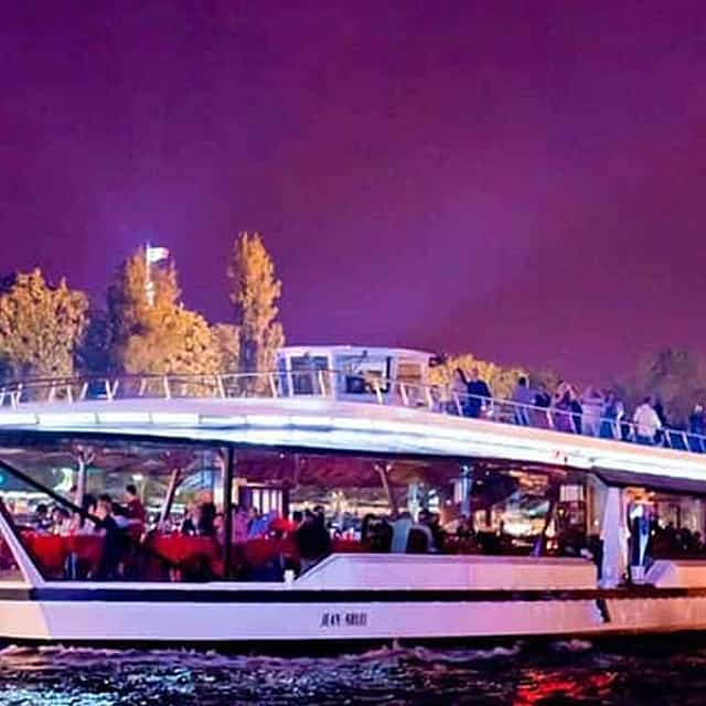 4-Hour Private Saint Germain des pres Tour and Seine River Cruise