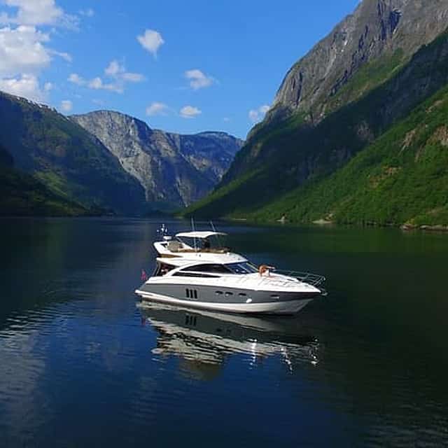 Private 2D Cruise from Bergen to Sognefjord, Flåm and Nærøyfjord