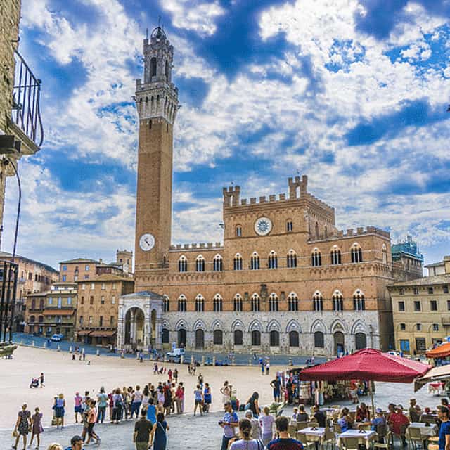 From Florence: Small Group Excursion to Siena, San Gimignano and Monteriggioni