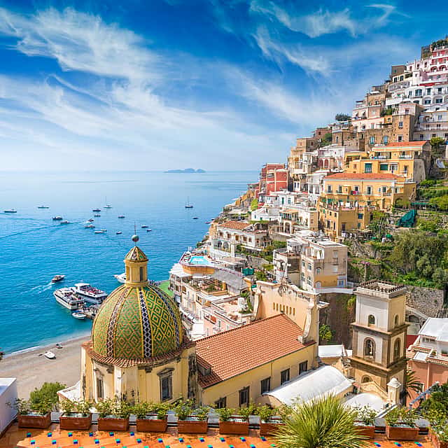 Costa de Sorrento, Positano, Amalfi y tour híbrido en barco por la Bahía de Jeranto.
