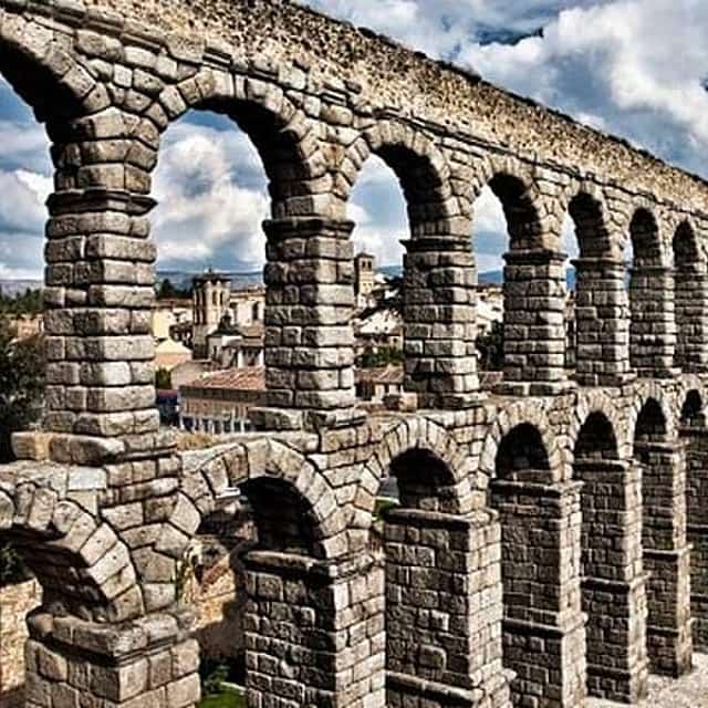 Private Tour Avila – Segovia - Small group and hotel pick up from Madrid
