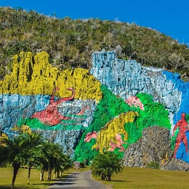 Cuba: Lovely Journey to Viñales: From Tobacco to Prehistory, a Unique Cultural Experience from Pinar del Río to Havana
