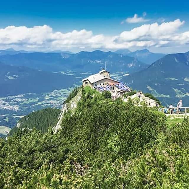 Private Transfer from Munich to Salzburg with 3h on Eagle's Nest