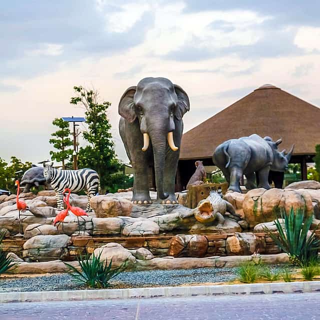 Dubai Safari Park with Round Trip Transfers