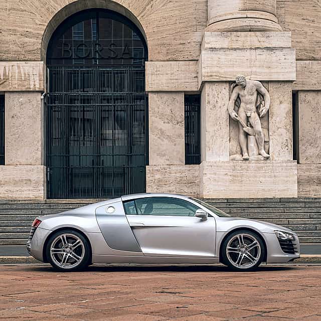 Luxury Car Rental in Milan