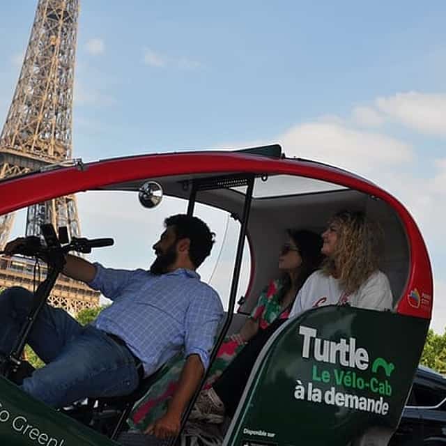 Private City-Tour by pedicab in Paris : The "Gustave Eiffel"