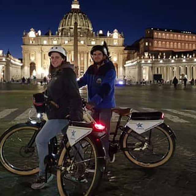 Rome by Night City Bike Tour with Sunset, Views and Evening Lights | Upgrade available: Pizza Night