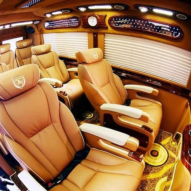 Hanoi To Sapa or Return Luxury Limousine Bus Transfer 6 Hours