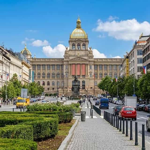Prague: Old Town and New Town Tour & National Museum Skip-the-Line Ticket