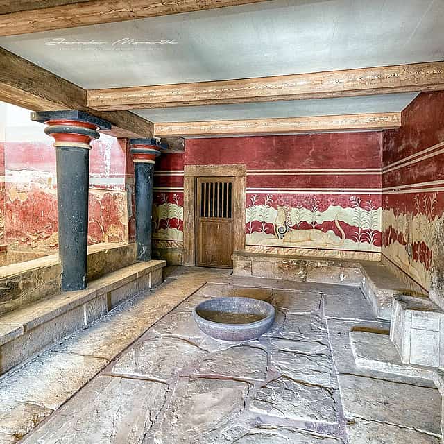 Wheelchair Accessible Tour: Knossos & Heraklion from Rethymno