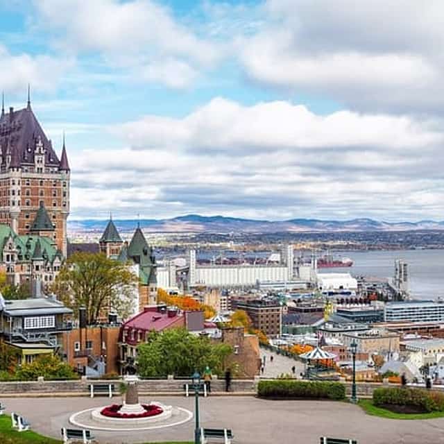 Old Quebec Scavenger Hunt & Highlights Self-Guided Walking Tour
