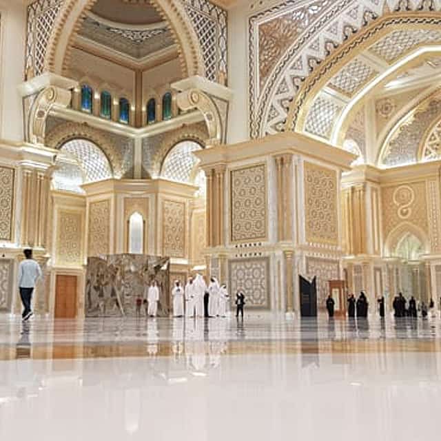 Semi Private Full-Day Tour of Abu Dhabi and Qasr al Watan Ticket