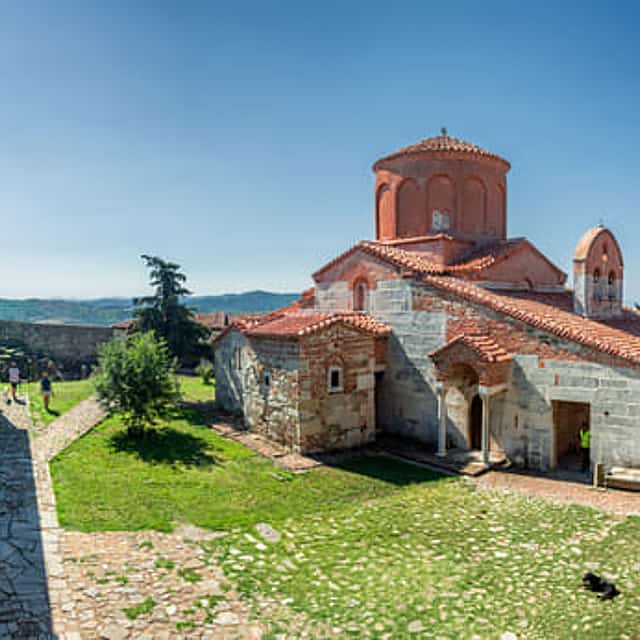 Apollonia e Ardenica from Tirane Small Group