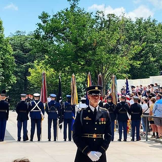 Private Washington DC Grand Tour with Changing of the Guard Ceremony.