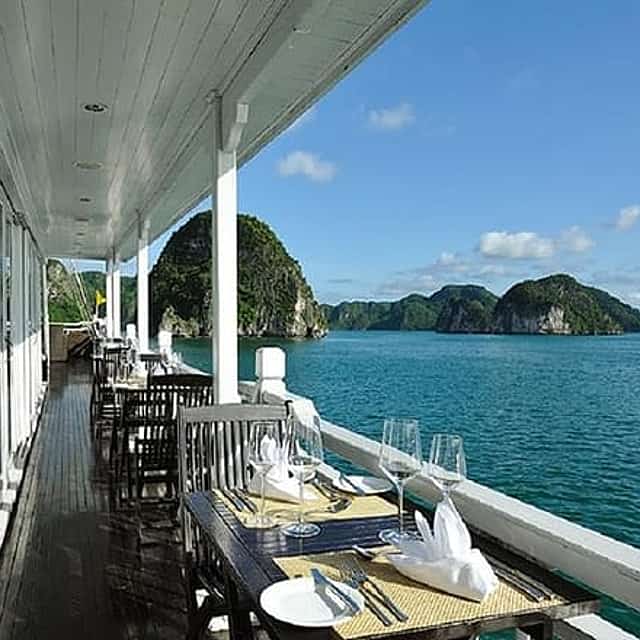5 Days 4 Nights Hanoi - Halong Bay - Peaceful Halong Bay Cruise, one of 7 world Wonders