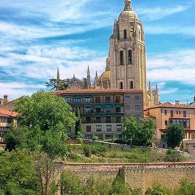 Private Tour Ávila - Segovia from Madrid with Tapas Route