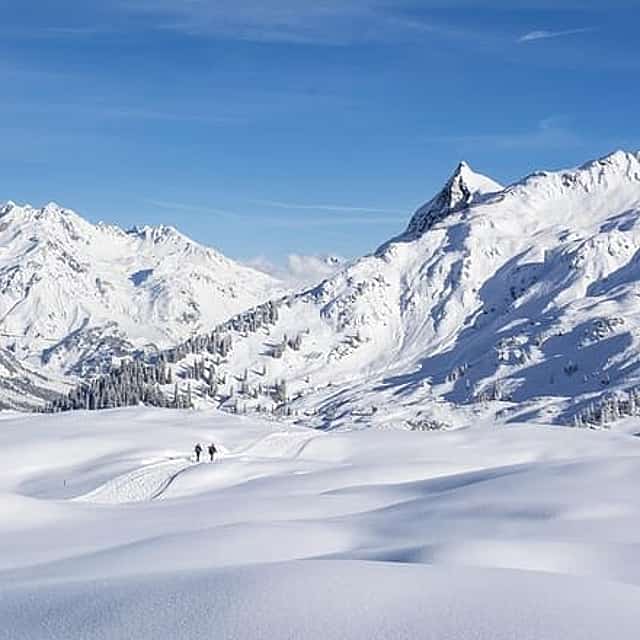 Private direct transfer in the Alps from Zurich to Innsbruck