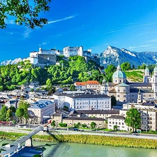 Private Transfer from Prague to Salzburg with local English-speaking driver