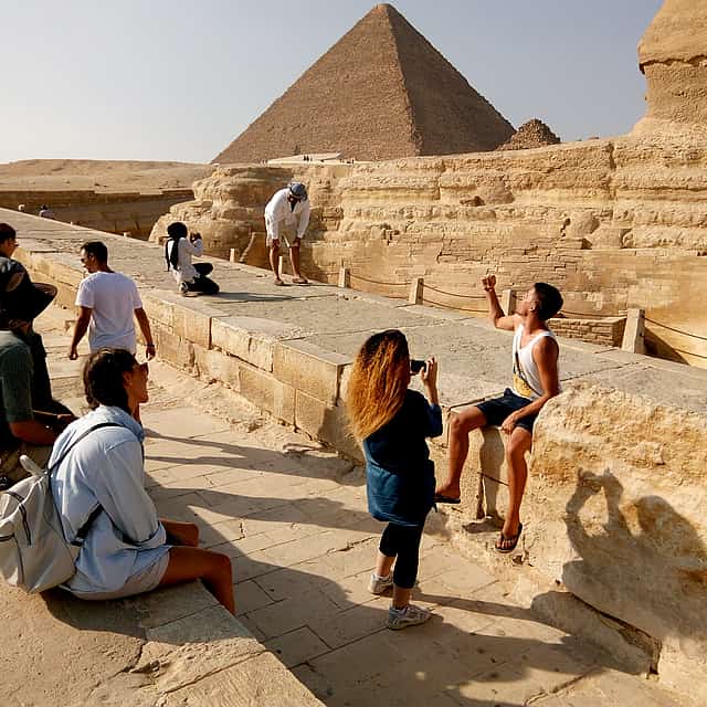 Giza Pyramids, Memphis and Saqqara  Full-day Tour with Lunch
