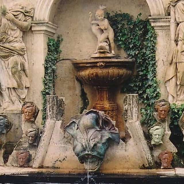Tour Girona, Dalí & Costa Brava (2 Days)