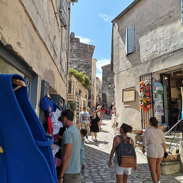 Arles et Les-Baux-de-Provence... the splendor of Provence lifestyle