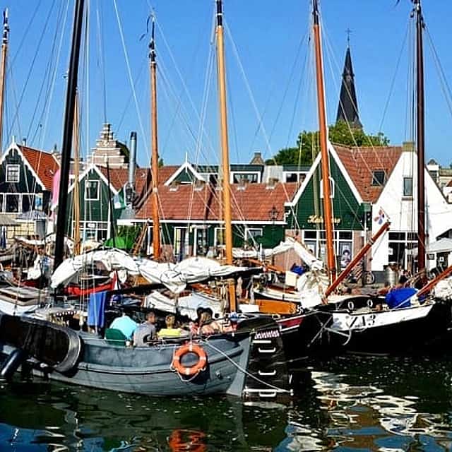 3-day Private Tour Paris — Bruges — Brussels — Antwerp — Amsterdam by Minivan.