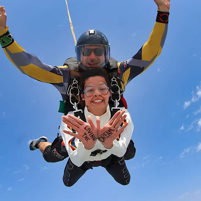 Abu Dhabi Skydive with Private Transfer from Dubai