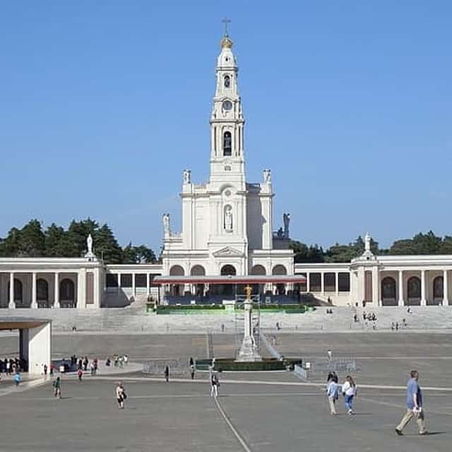 Porto to Fatima and Coimbra private day trip, local driver