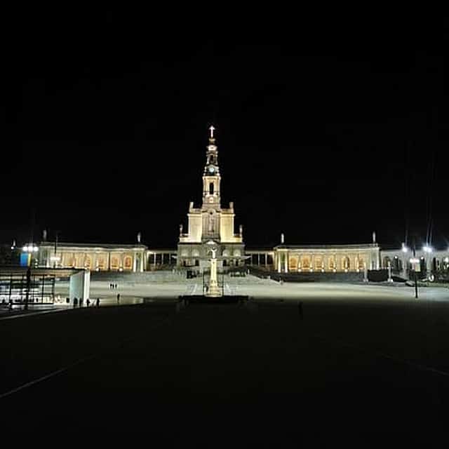 Tour privado de día completo a Fátima desde Lisboa
