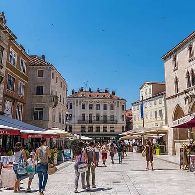 Özel Direkt Transfer Dubrovnik'ten Split'e, Yerel Sürücü