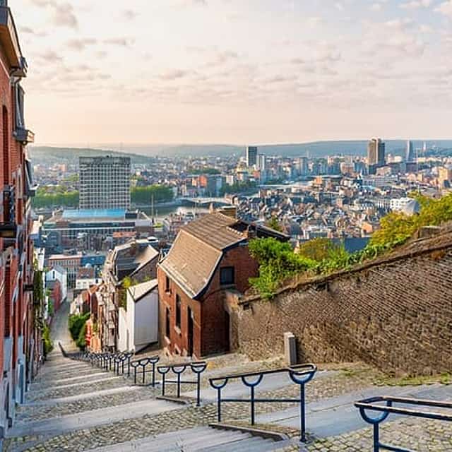 Private transfer from Amsterdam to Luxembourg, 2h Stop in Liege