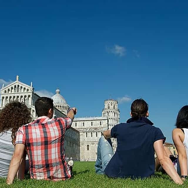 Private Full-Day Pisa and Lucca guided Tour from Florence