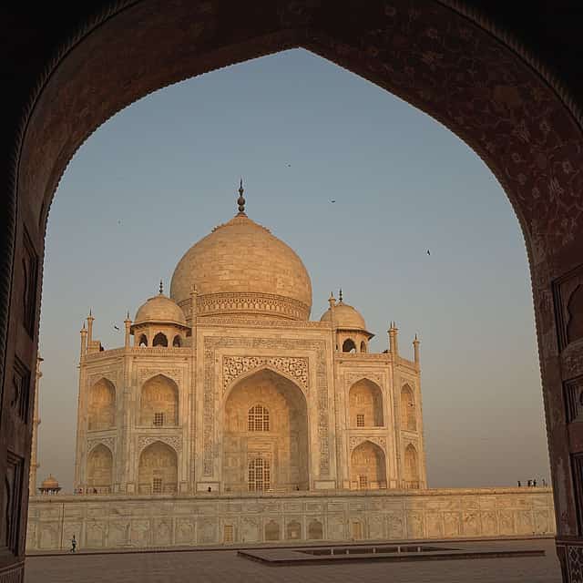 Sameday Trip to Taj Mahal from New Delhi