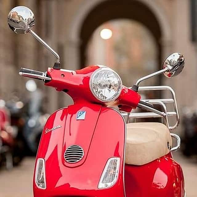 Vespa Motorcycle rental in Florence
