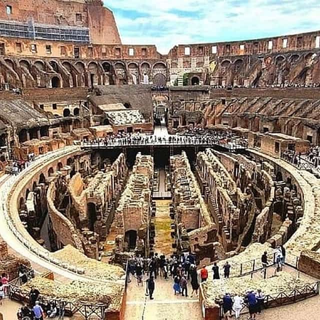 Rome: Colosseum Guided Tour with Roman Forum and Palatine hill