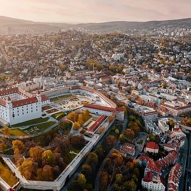 Gita privata di un giorno da Budapest a Gyor, Bratislava e ritorno