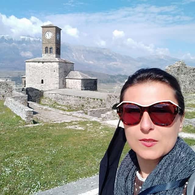  Gjirokastra: the Ottoman city and Blue Eye Spring 