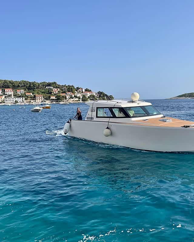 Blue Cave & Dalmatian Islands Cruise