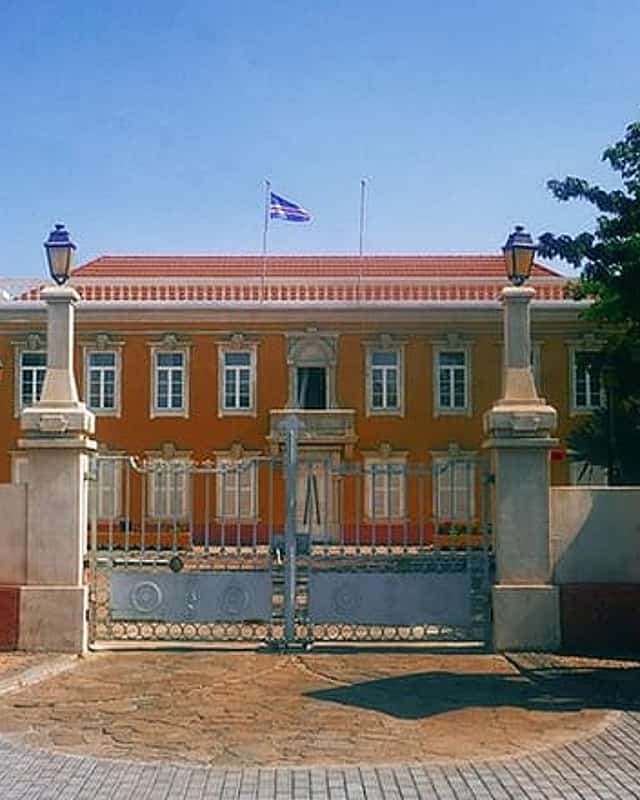 Μιντέλο