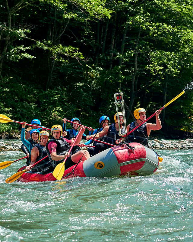 Rafting & Τσέχικη Περιπέτεια στη Φύση στην Πράγα