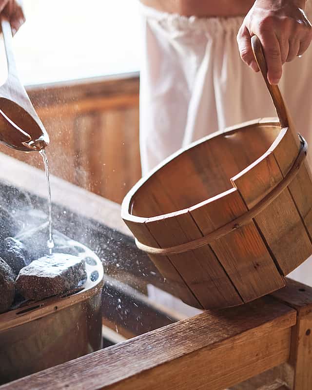 Pyhäjärvi-sauna ved sjøen