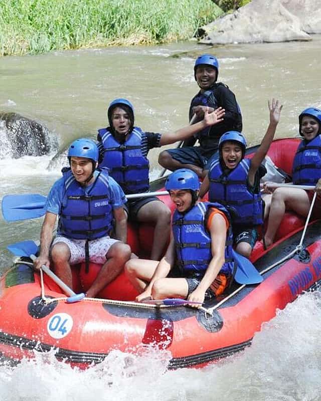 Bali Ayung Rafting na białych wodach