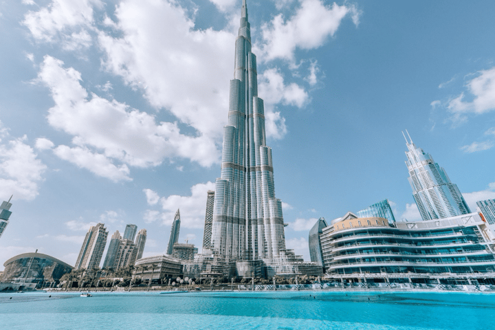 Burj Khalifa 124 Floor PRIME Time + Under Water Zoo Combo
