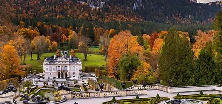 Фото 1 Private day trip from Munich to Linderhof Palace and back
