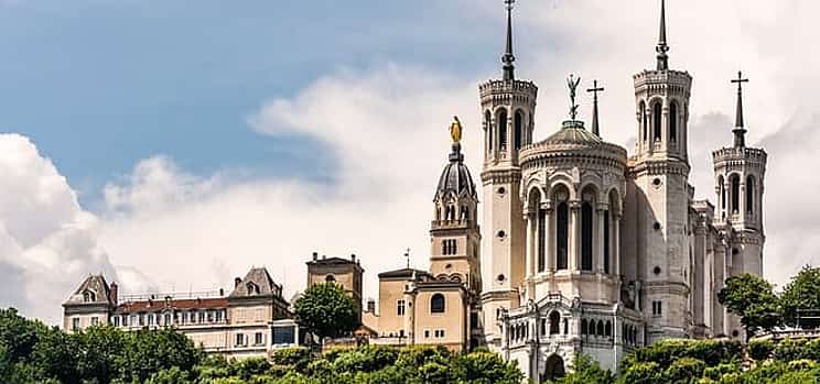 Photo 1 Private Transfer from Geneva to Lyon with 2h Stop in Annecy