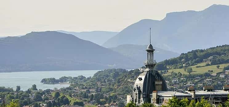 Fotoğraf 1 Private transfer from Geneva to Lyon with 2h stop in Chambery