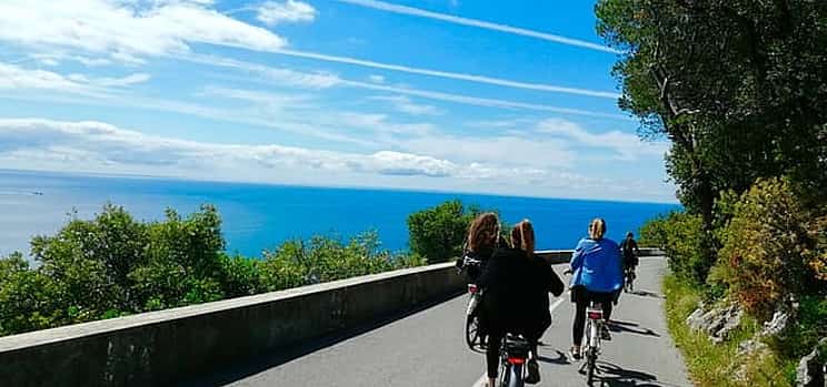 Photo 1 Fantastic Bay of Villefranche & billionaire's cape E-Bike Tour