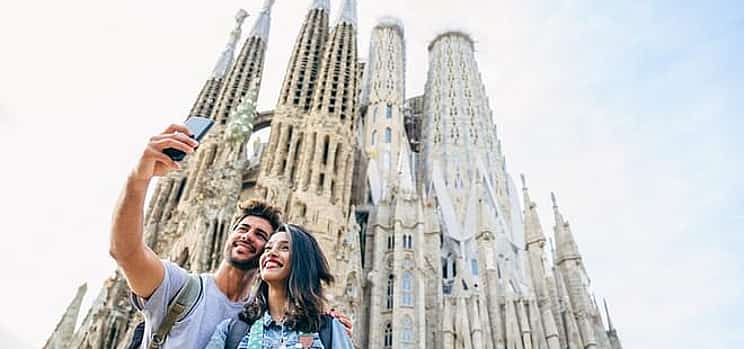 Photo 1 Barcelona Private Religious & Jewish Tour: with Sagrada Familia 