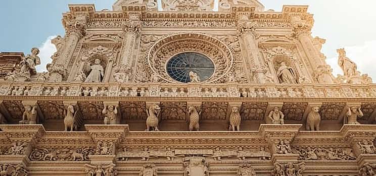 Photo 1 Private transfer: Naples to Lecce, 2h stop in Castel Del Monte