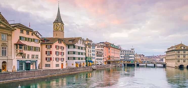 صورة 1 Private transfer: St. Gallen to Zurich, 2h stop in Schloss Kyburg